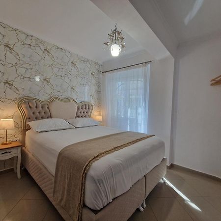 Iro Apartments Néa Péramos Exteriér fotografie