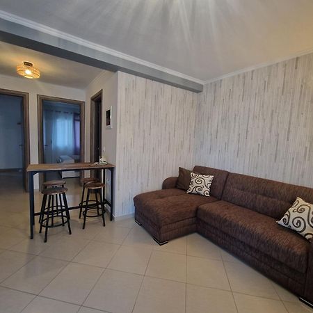 Iro Apartments Néa Péramos Exteriér fotografie