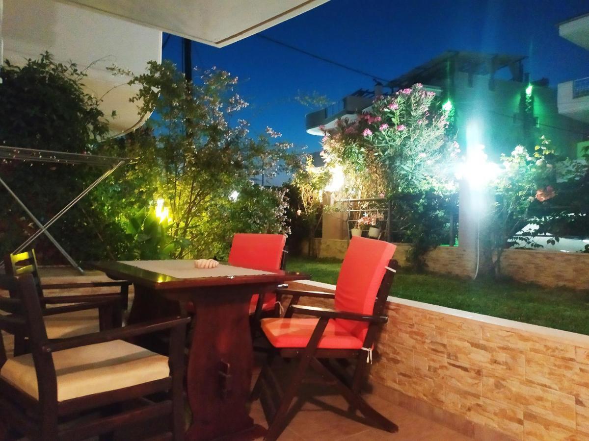 Iro Apartments Néa Péramos Exteriér fotografie