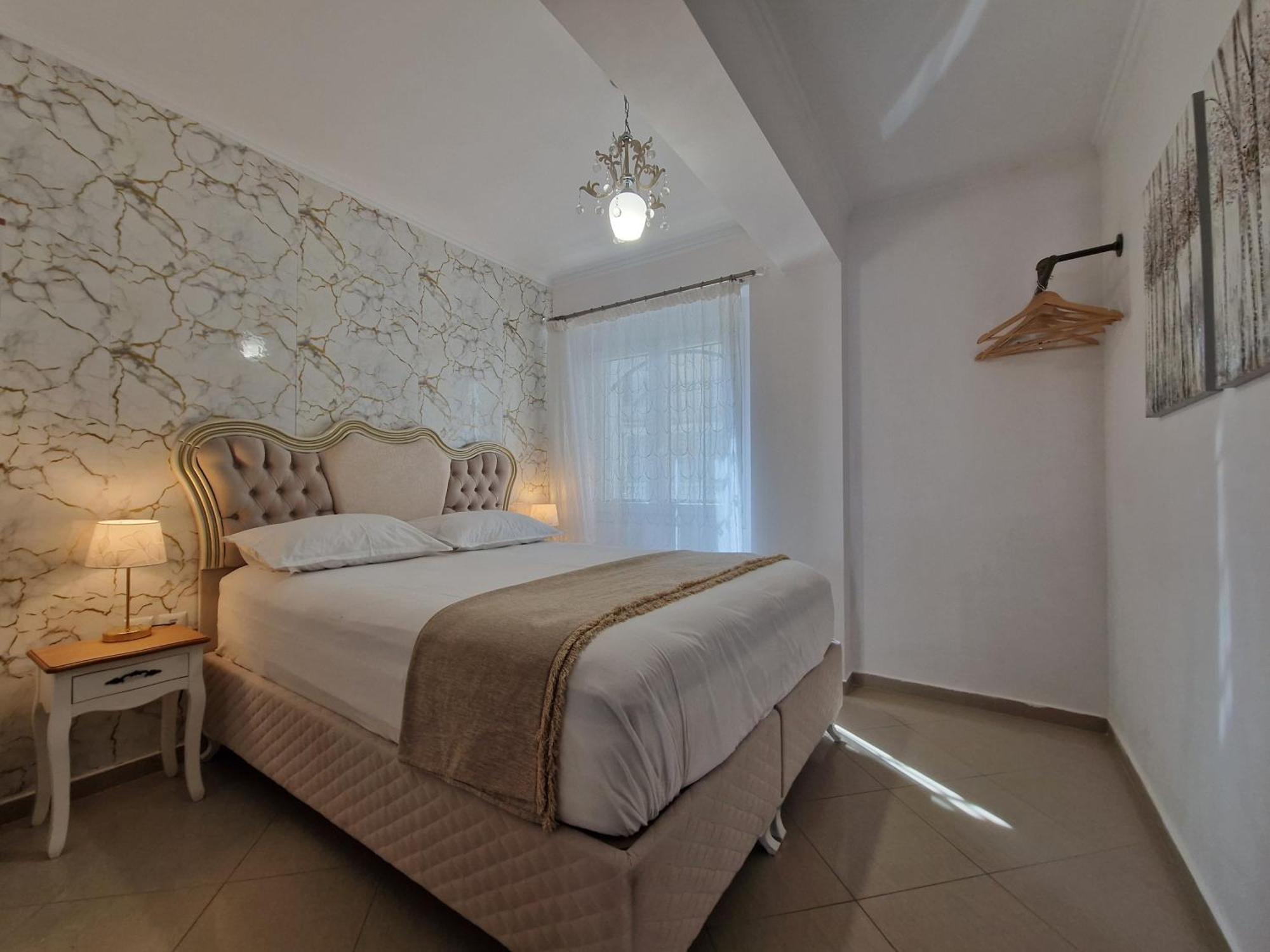 Iro Apartments Néa Péramos Exteriér fotografie