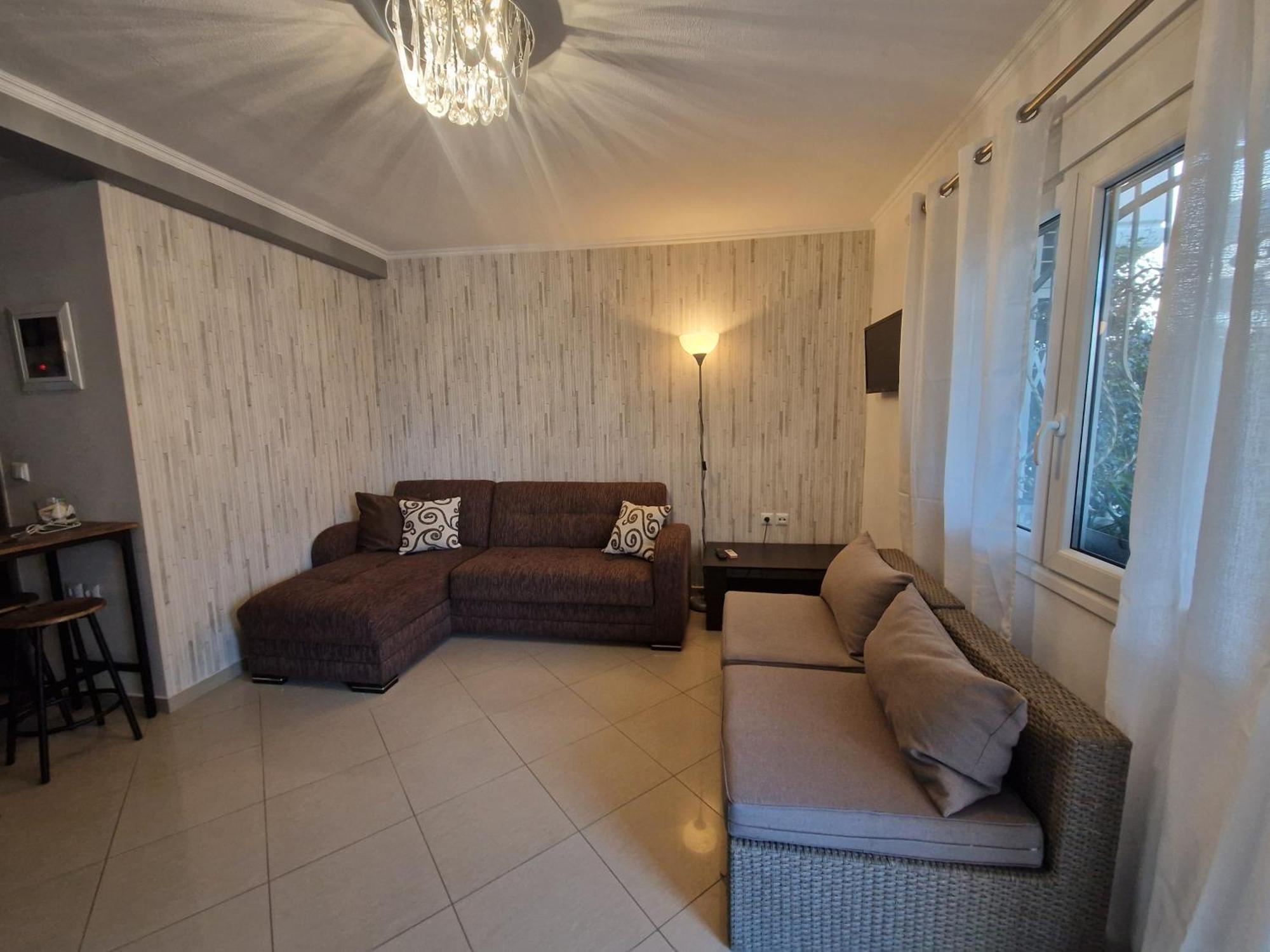 Iro Apartments Néa Péramos Exteriér fotografie