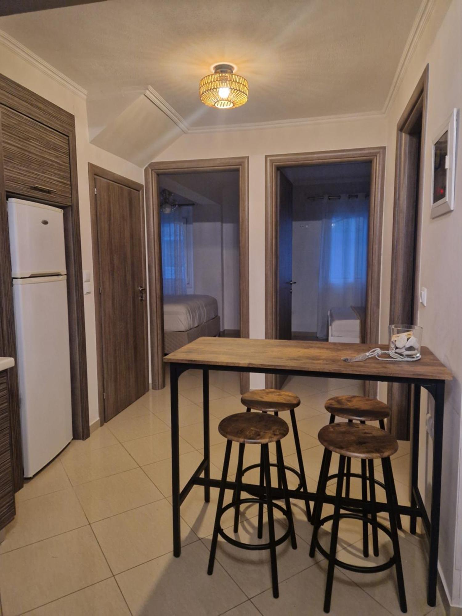 Iro Apartments Néa Péramos Exteriér fotografie